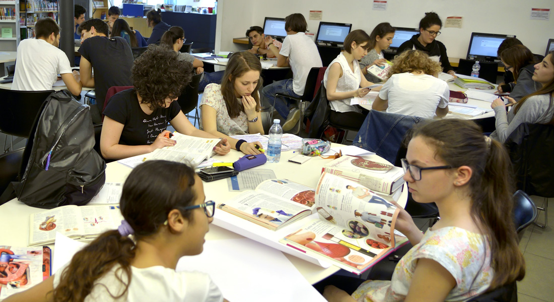 Laboratori di lettura per bambini 0-3 anni alla Biblioteca B. dalla Fonte  di Montemurlo, Prato. 