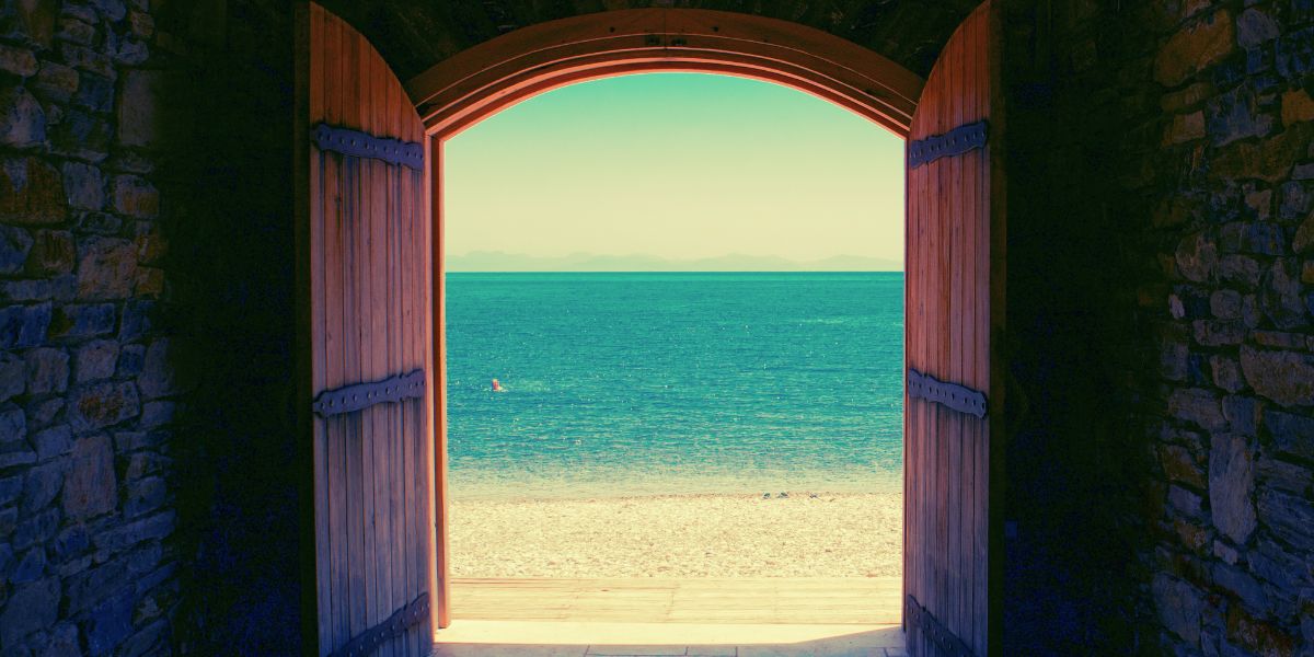 finestra aperta sul mare